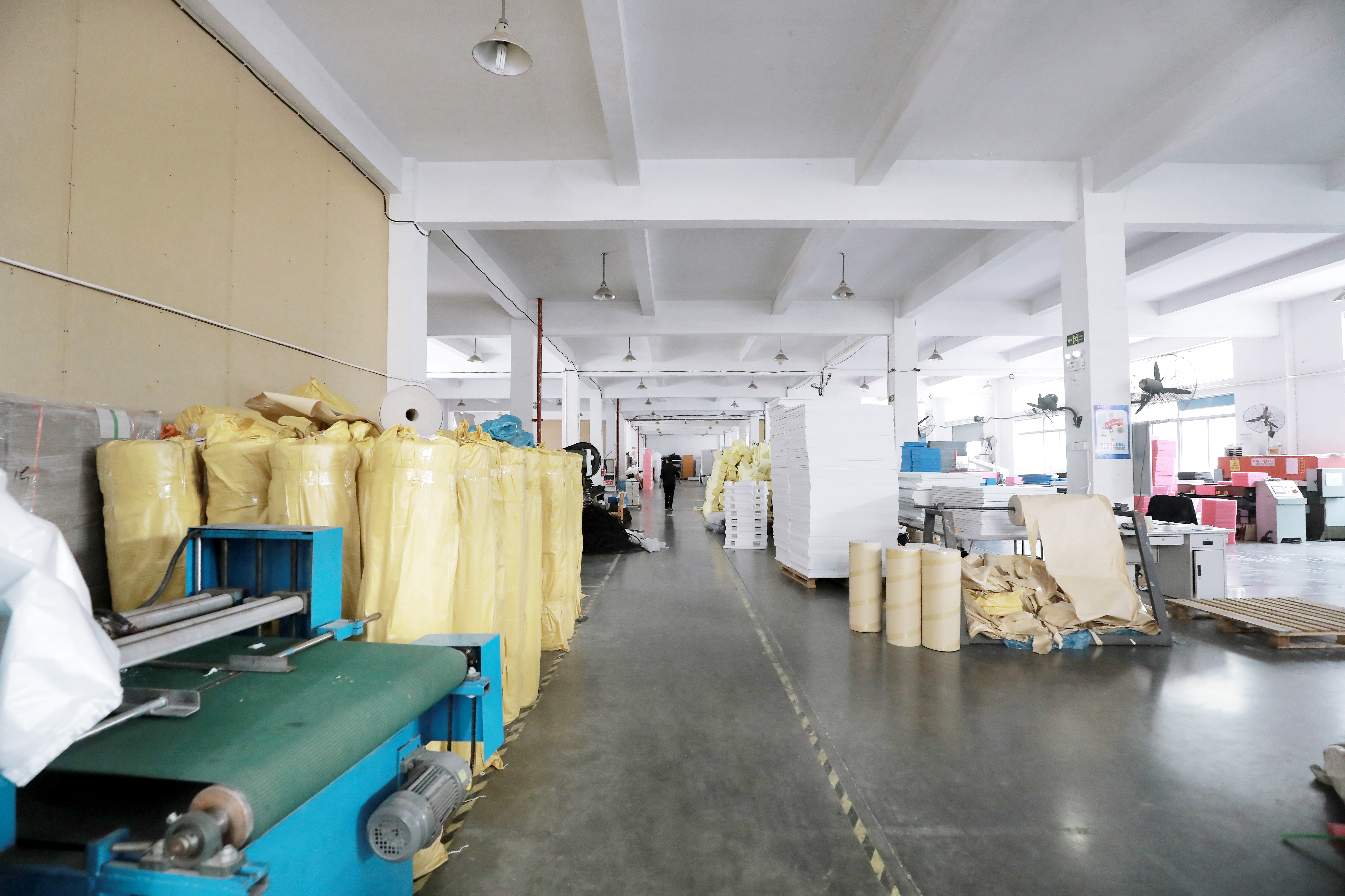 海綿內(nèi)襯車間